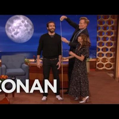 Ο Conan O’ Brien  λύνει τον μυστήριο του ύψους του Jake Gyllenhaal