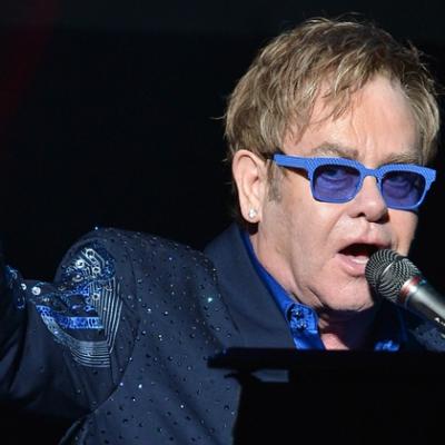 Ο Elton John σχεδιάζει το γάμο του