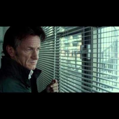 Άφθονη δράση και ξύλο με τον Sean Penn στο «Gunman»