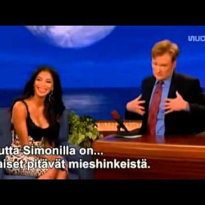 Όταν ο Conan κοιτούσε επίμονα το στήθος της Nicole Scherzinger!