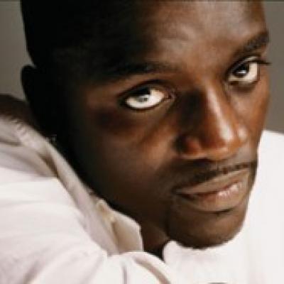 O Akon θα φέρει ηλεκτρισμό στην Αφρική!