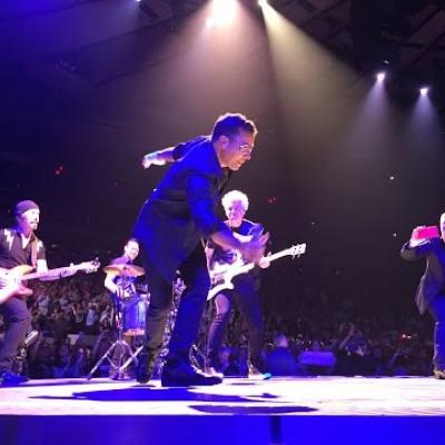 O Jimmy Fallon ανέβηκε στη σκηνή μαζί με τους U2!