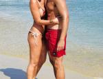 Φιλιά και αγκαλιές μες στο νερό για το νέο ζευγάρι της Ελληνικής showbiz