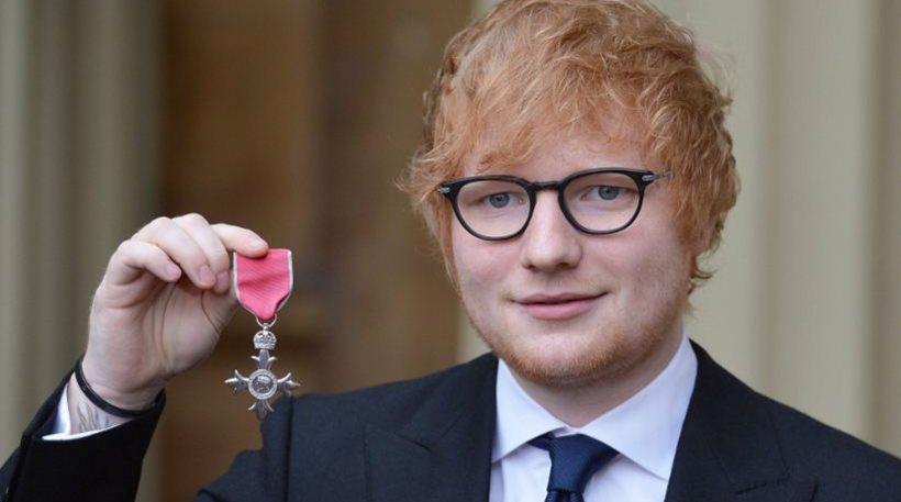 Στο Τάγμα των Ιπποτών ο Ed Sheeran - Τιμήθηκε από τον πρίγκιπα Κάρολο