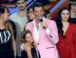 X Factor: Ο Σάκης Ρουβάς ανέβασε στη σκηνή του τελικού την κόρη του!