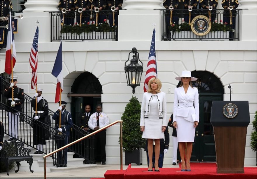 Μελάνια και Μπριζίτ στον Λευκό Οίκο ντυμένες στα... λευκά!