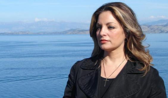 Άντζελα Γκερέκου: Συντετριμμένη, σταματά τα γυρίσματα για τη Γη της Ελιάς