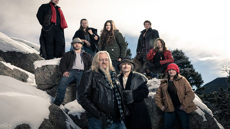 Πρώτα η οικογένεια