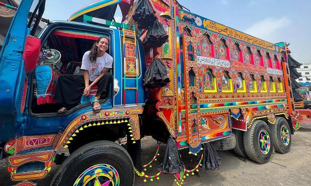 Ελένη Βαΐτσου: Το φωτογραφικό άλμπουμ από τις διακοπές της στο Πακιστάν