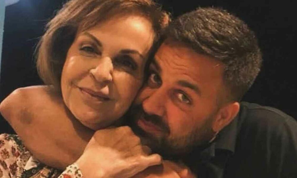 Γιώργος Γιαννιάς: Το συγκινητικό μήνυμα για τον θάνατο της μητέρας του