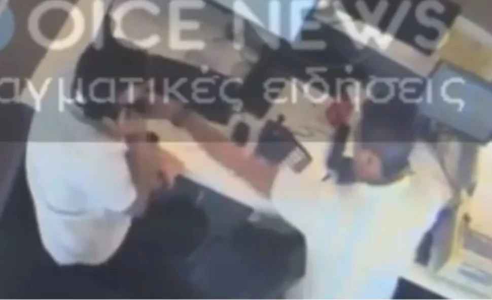 Λευτέρης Αυγενάκης: Η καταγγελία για χειροδικία σε υπάλληλο του αεροδρομίου
