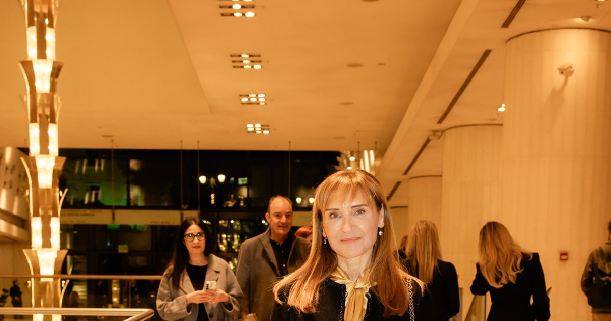 Μάρα Ζαχαρέα: Κομψή στο χριστουγεννιάτικο bazaar του 