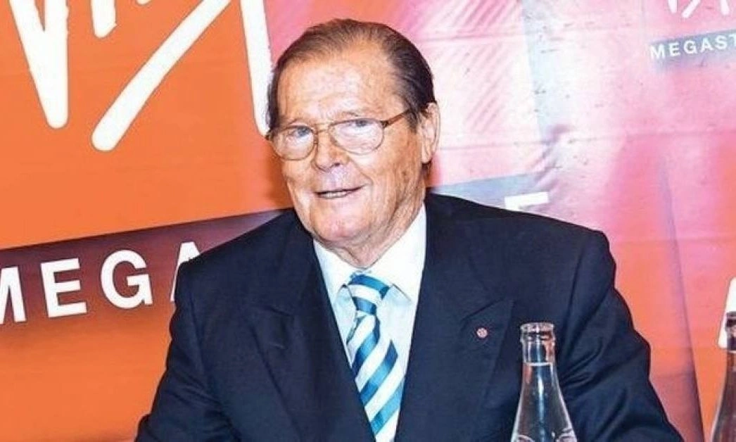 Σαν σήμερα «έφυγε» ο Ρότζερ Μουρ – Ο πιο σικ Τζέιμς Μποντ όλων των εποχών!