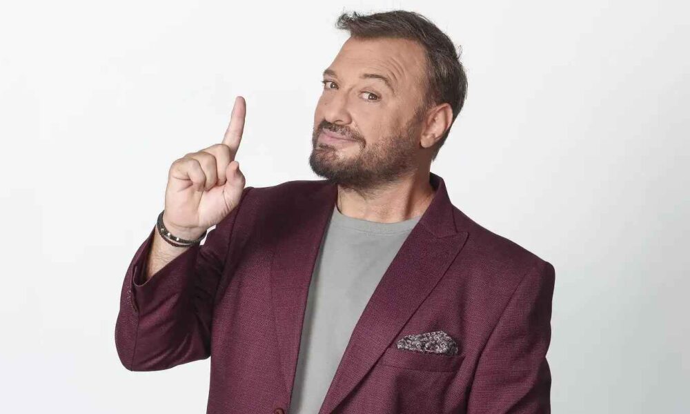 Χρήστος Φερεντίνος – Με δύο εκπομπές στην prime time του ΣΚΑΪ