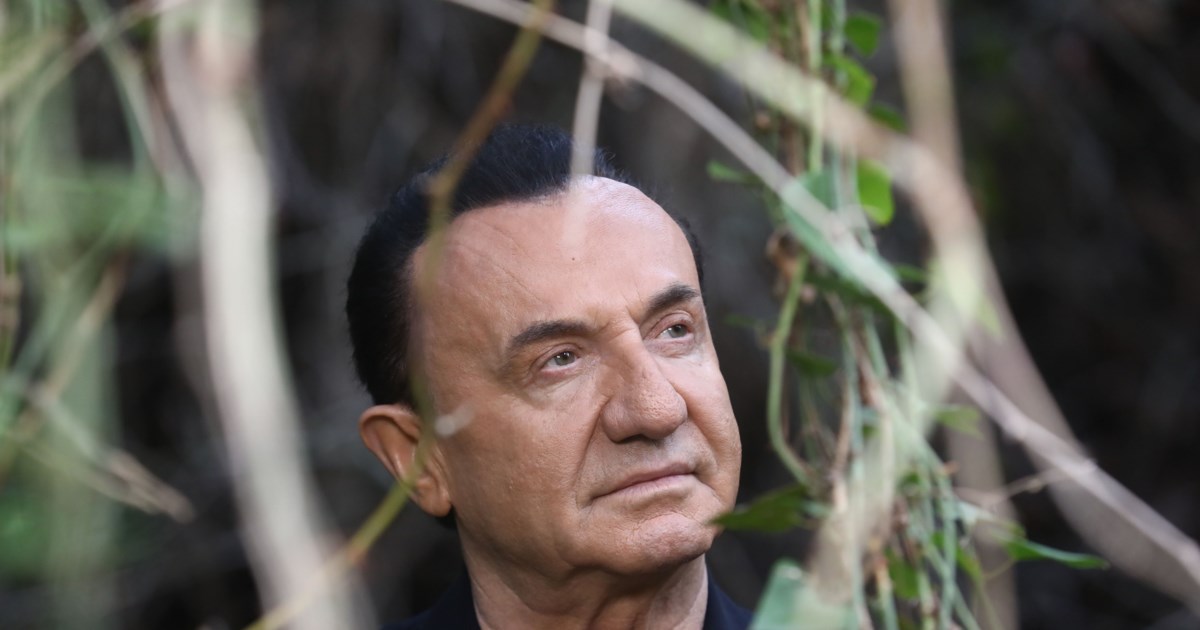 Ατύχημα για τον Λευτέρη Πανταζή: Οι φωτογραφίες με τα τραύματα στο κεφάλι