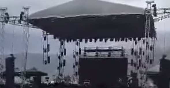 Σοκ στη συναυλία Βίσση - Ρέμου στα Γιάννενα: Kατέρρευσε η σκηνή 